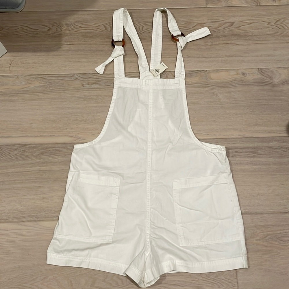 NWT Aerie Size Small Overall White Color